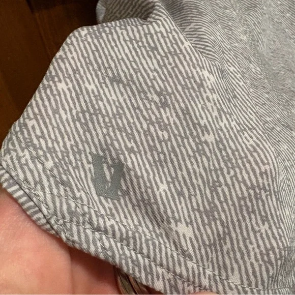 Vuori Running Shorts - Picture 4 of 4